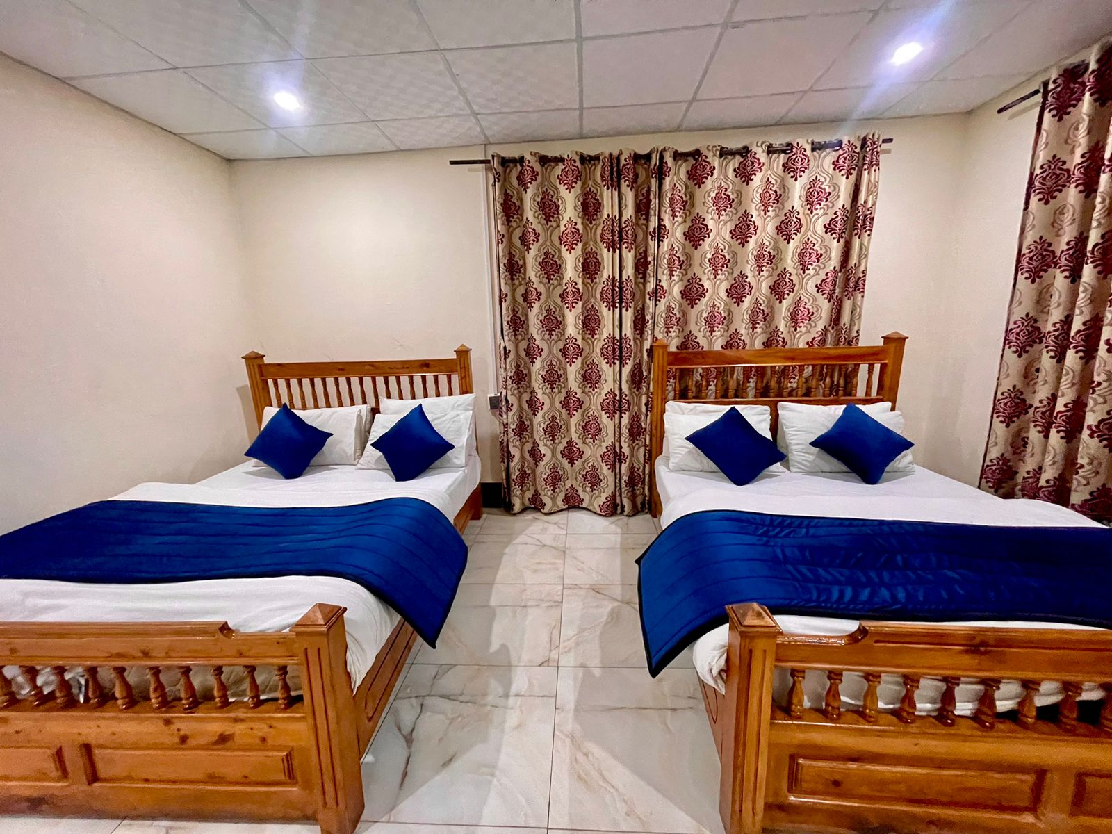 Family Room - Multiple Beds