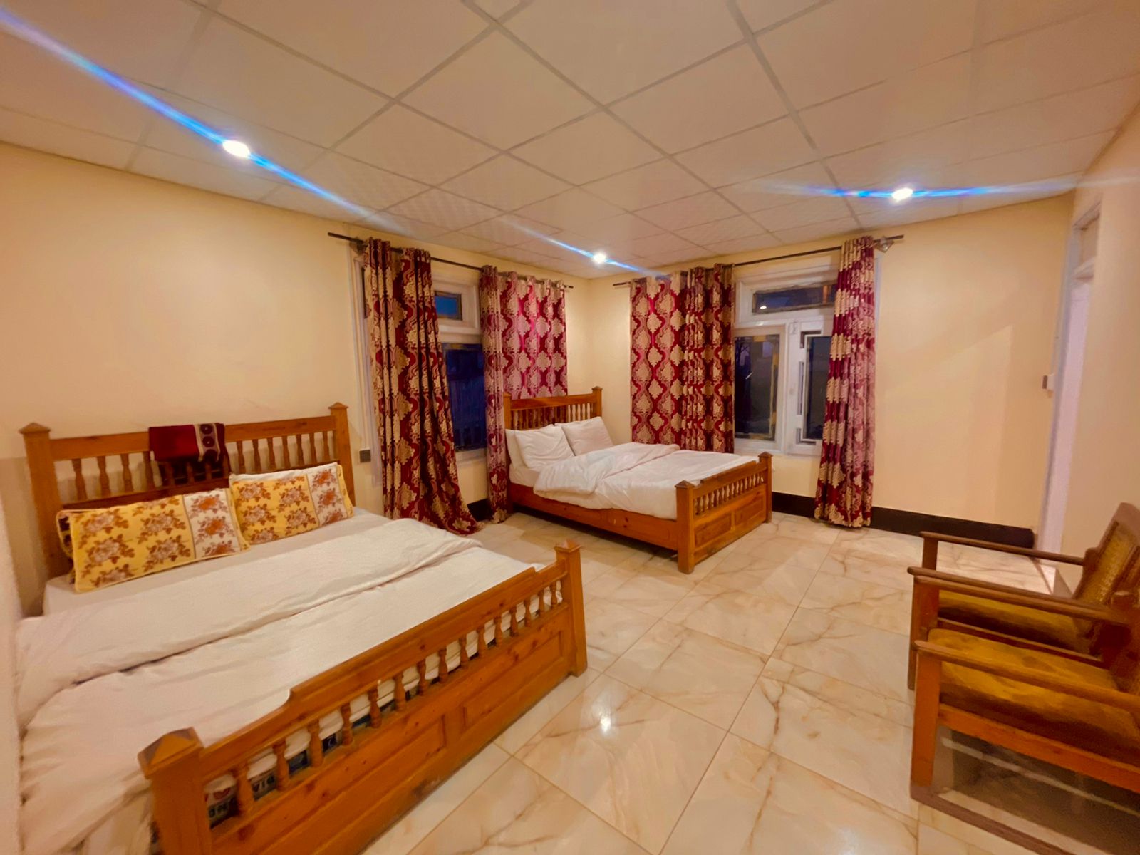 Alpine Guest House & Hotel Shogran - photo 6