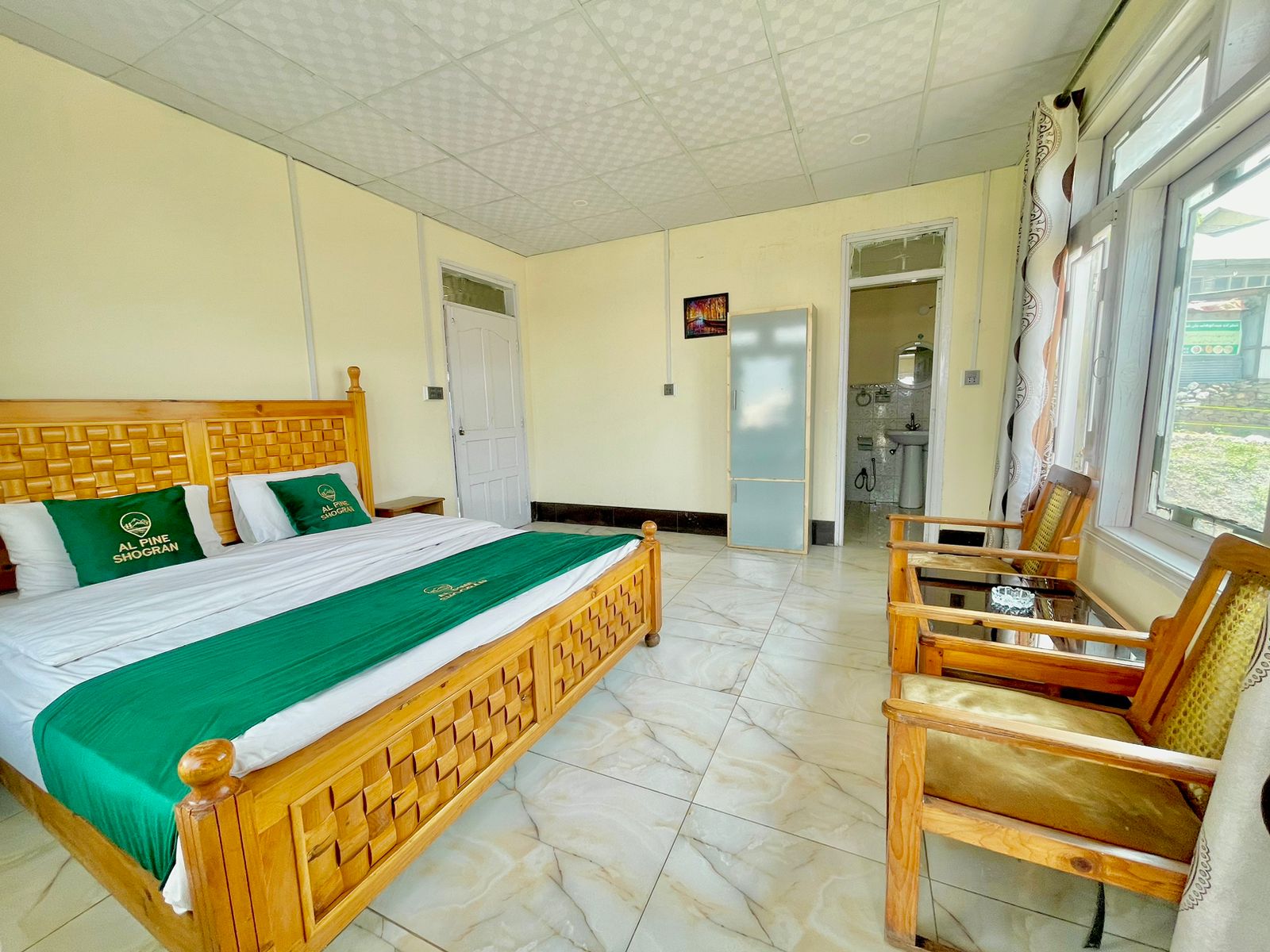 Alpine Guest House & Hotel Shogran - photo 3