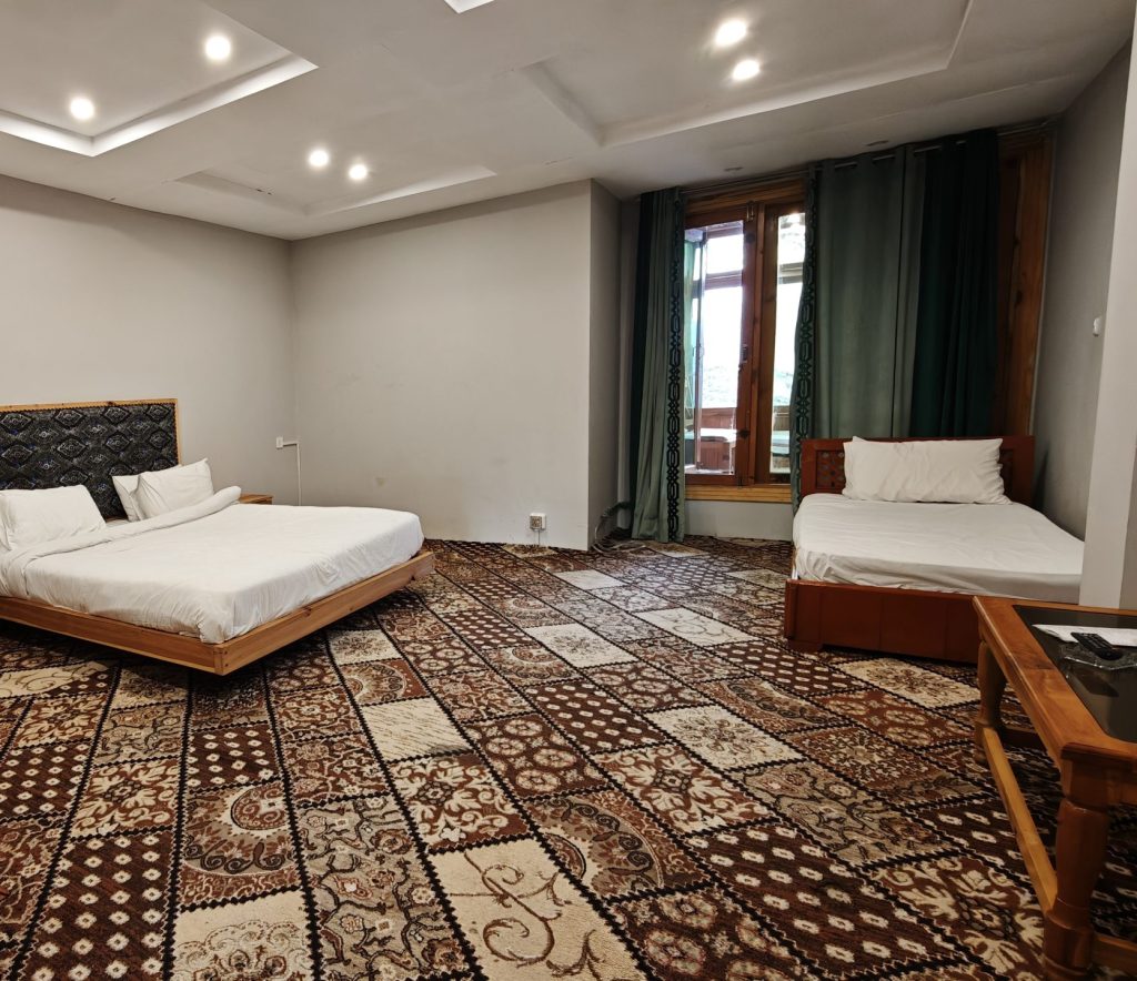 Pine Park Hotel & Resort Shogran - photo 10