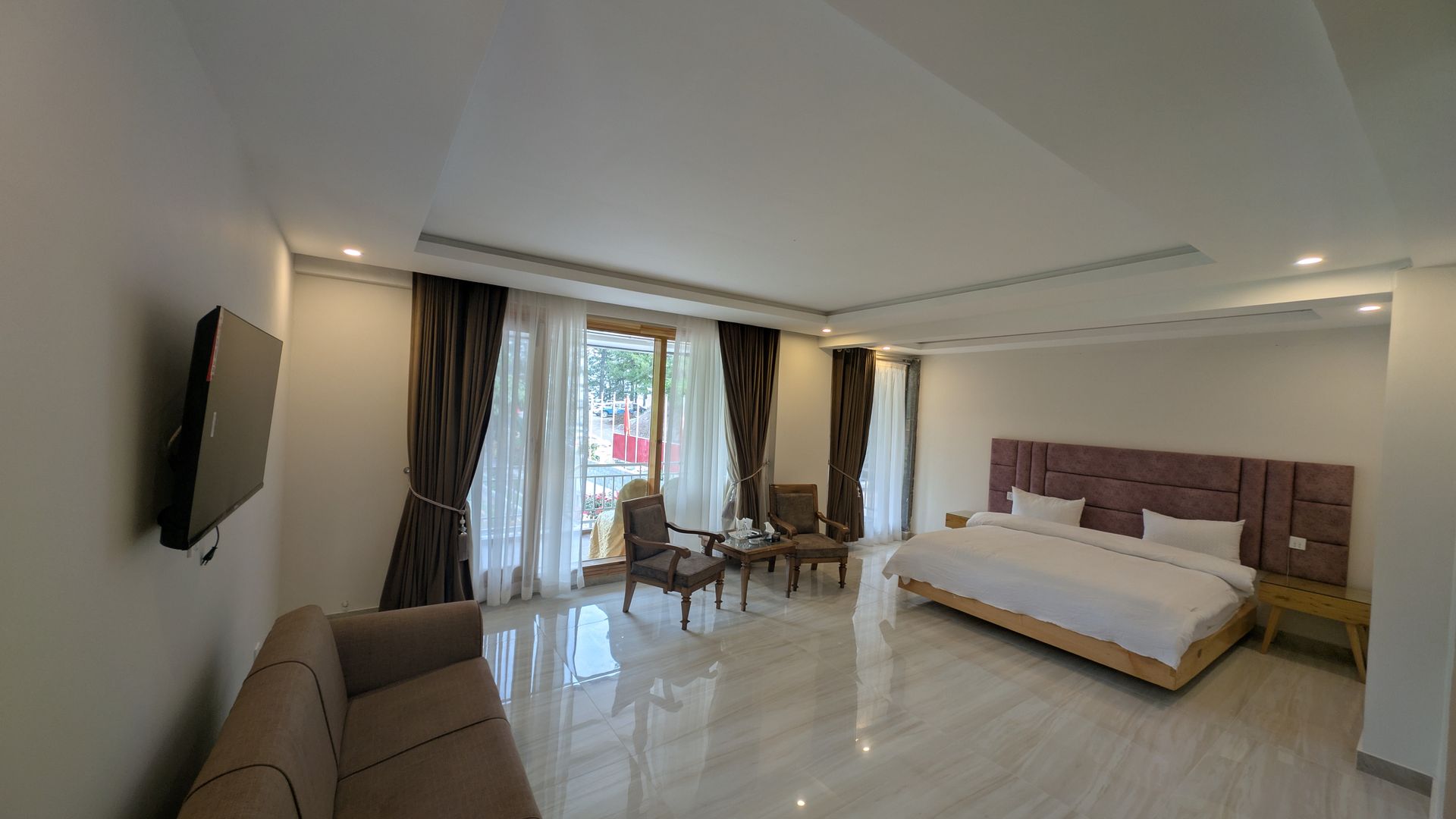 Pine Park Hotel & Resort Shogran - photo 3