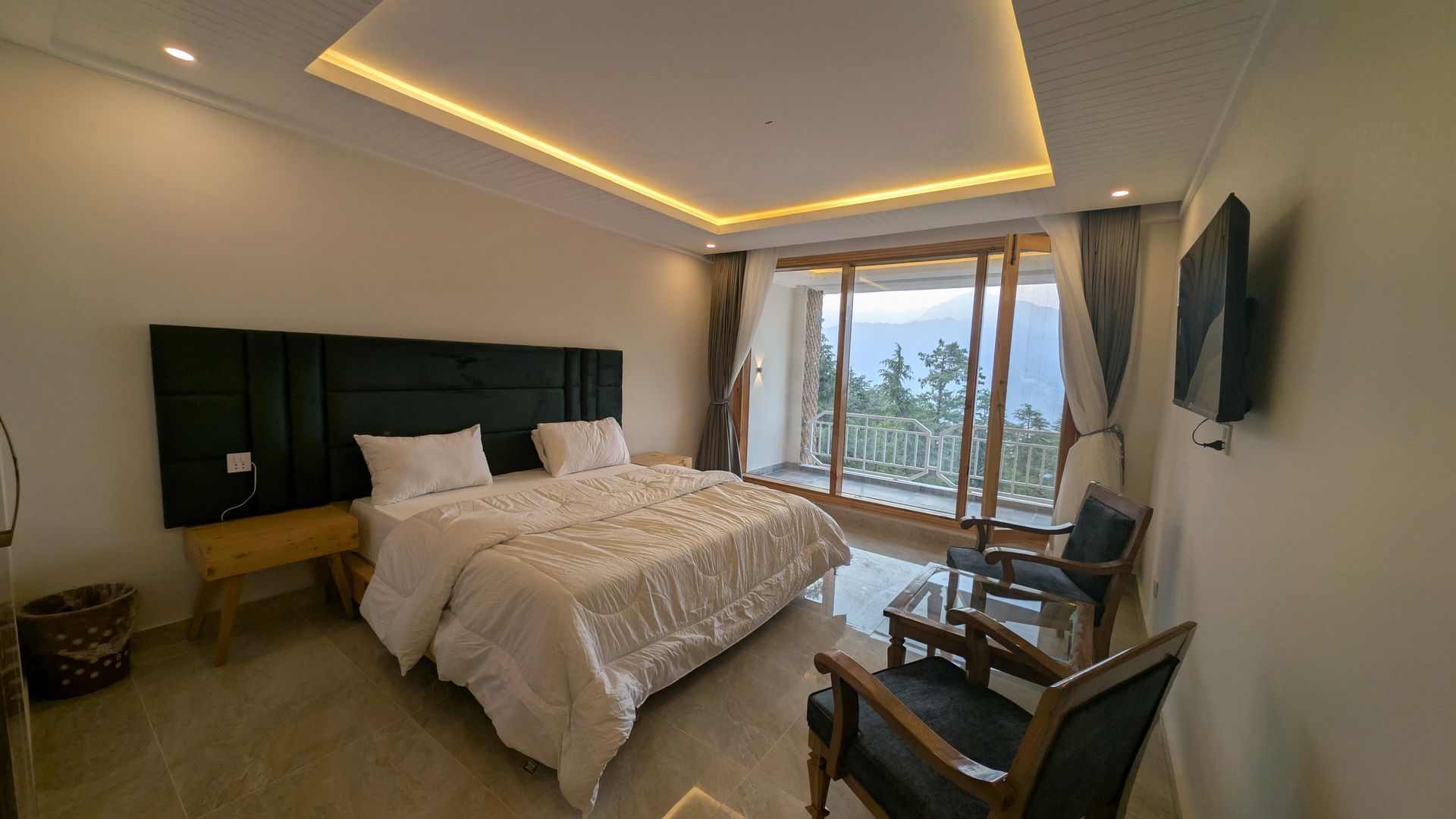 Pine Park Hotel & Resort Shogran - photo 6