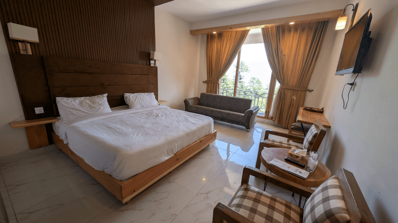 Luxury Room - Main Block